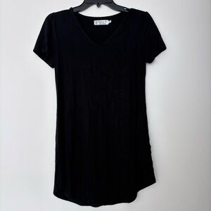 Fighting eel Hawai’i Black V-Neck T-Shirt Dress